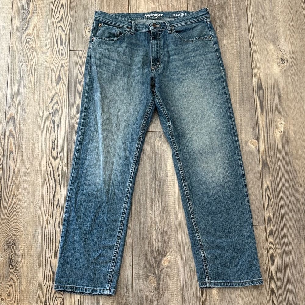 Wrangler Relaxed Fit Jeans